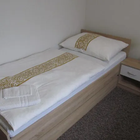 Konukevi A+s Podzamok