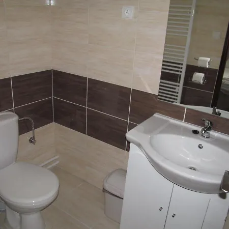 Konukevi A+s Podzamok