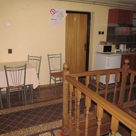 A+s Podzamok *